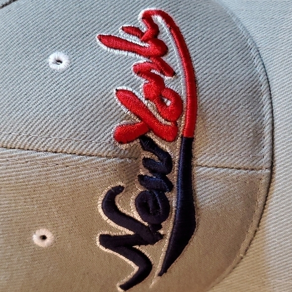 New York grey  Ball cap  preowned great condition one size  adjustable - Picture 5 of 5